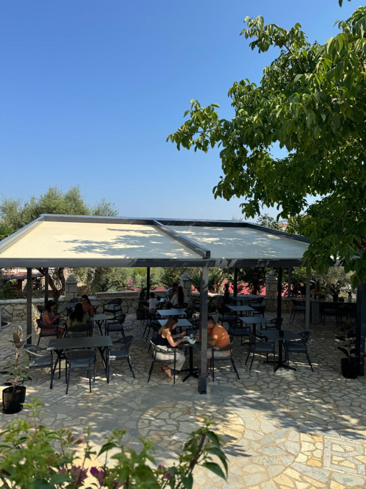 Belsar Hotel Ksamil Exteriör bild