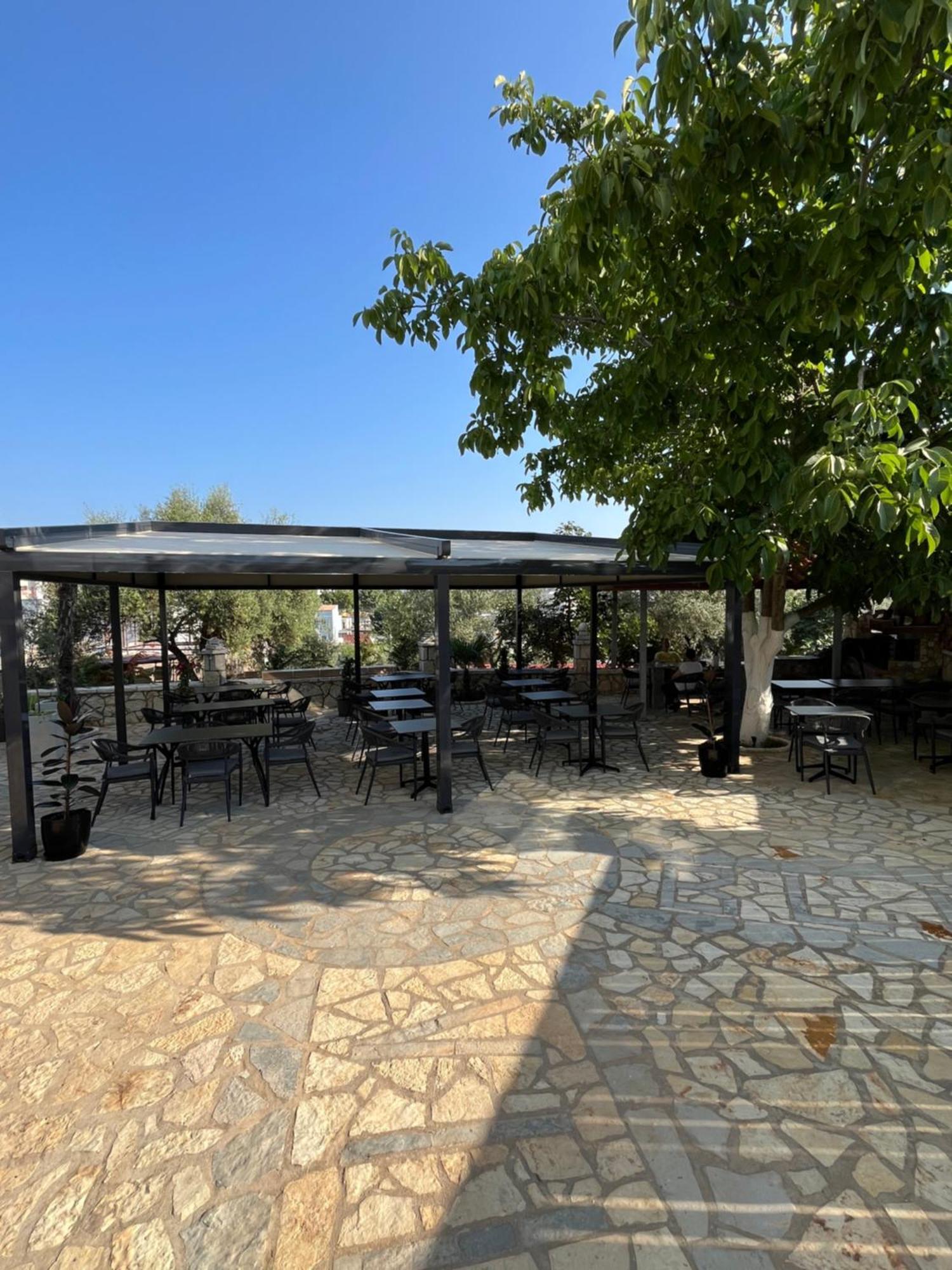Belsar Hotel Ksamil Exteriör bild